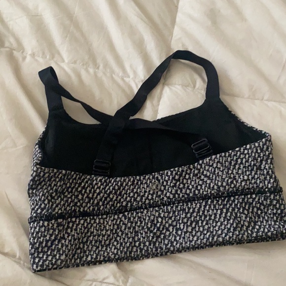Lululemon printed sport bra 6 - Picture 3 of 7